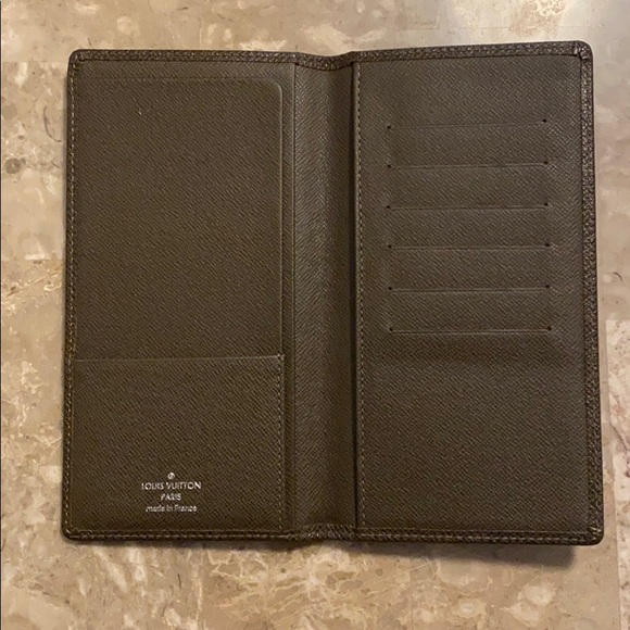 Louis Vuitton Wallets for Men - Poshmark